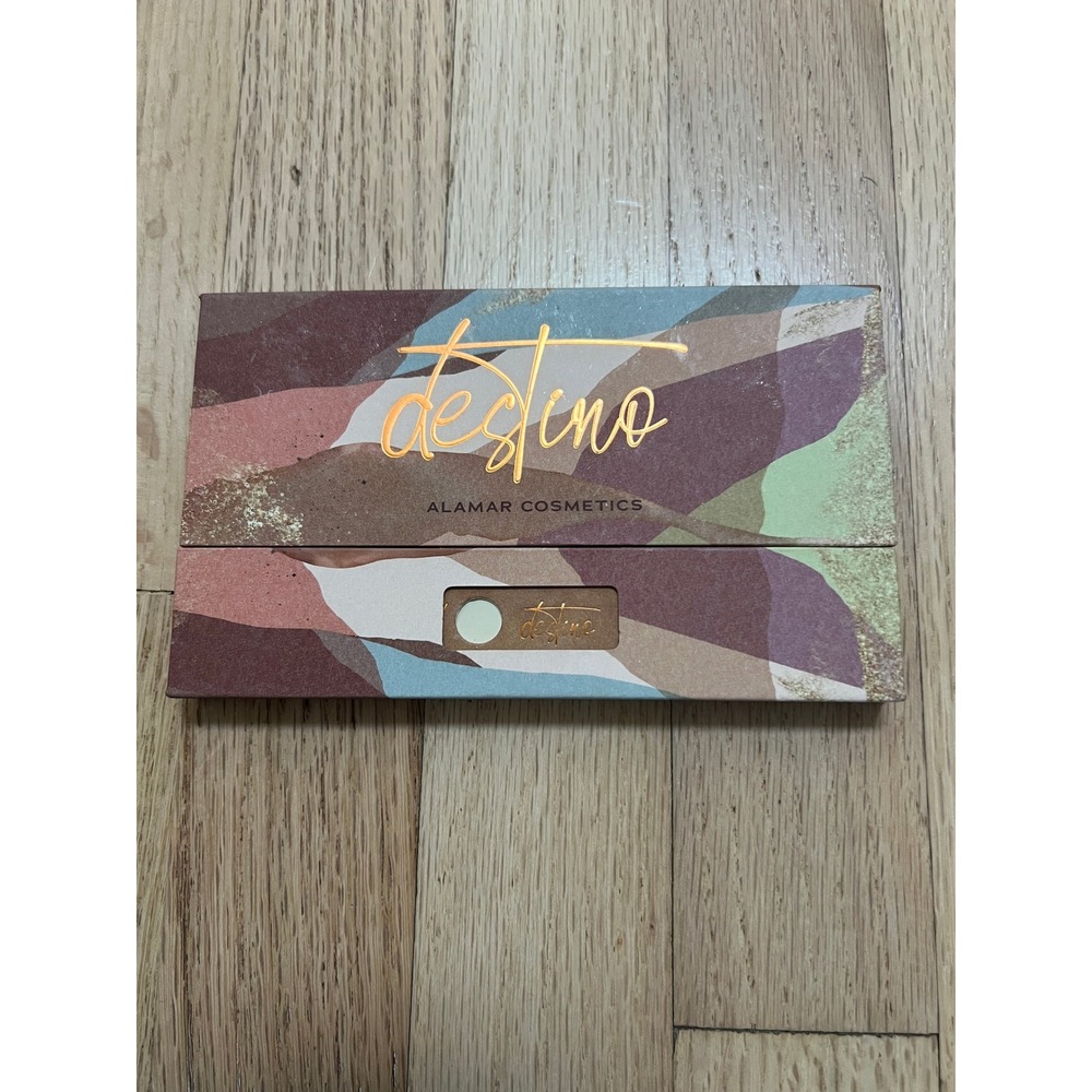 Alamar Cosmetics Destino Eyeshadow Palette Unisex 10-Pan Multi-Color NEW